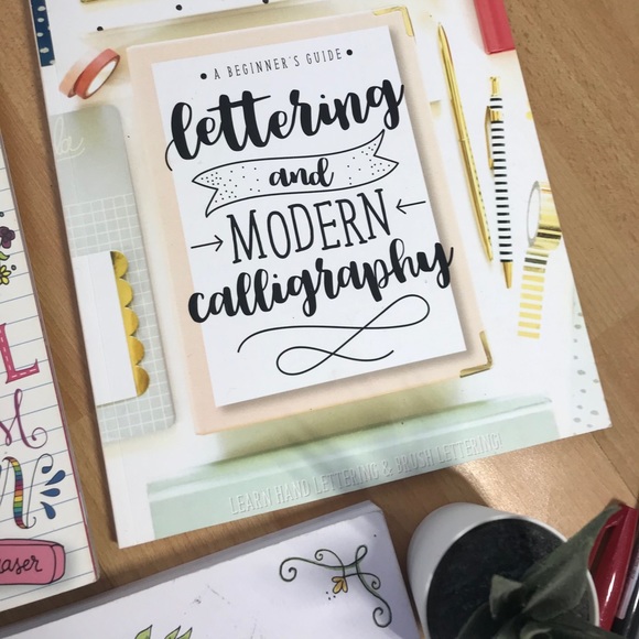 Hand lettering calligraphy brush pens book kit - Picture 2 of 10